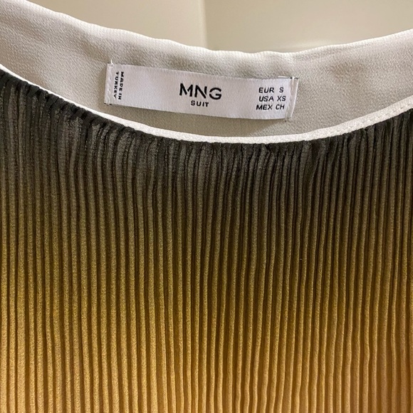 Mango Pleated Top - Picture 7 of 8